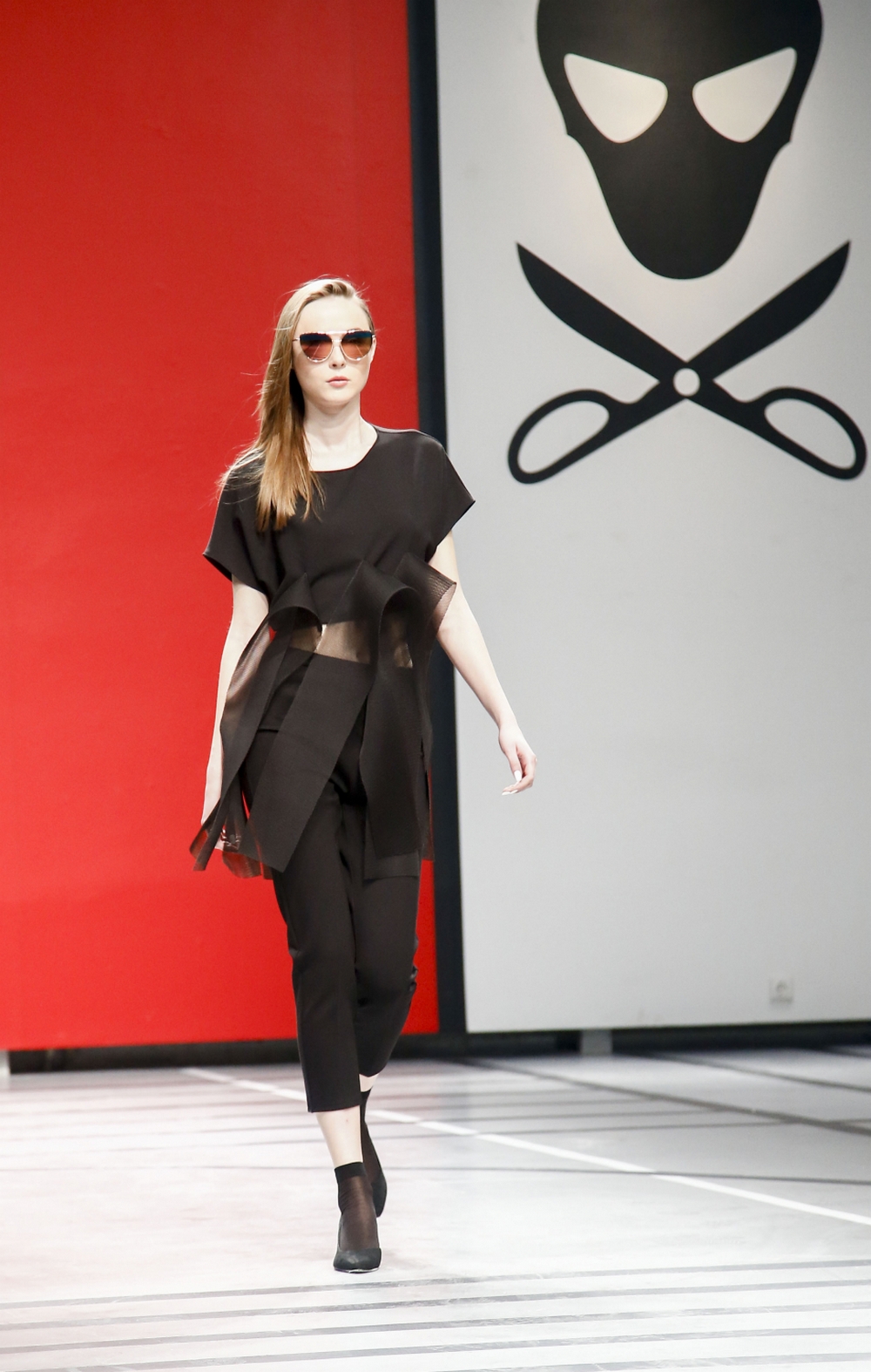 fashion designer Laura Daili collection Vitrum (12)