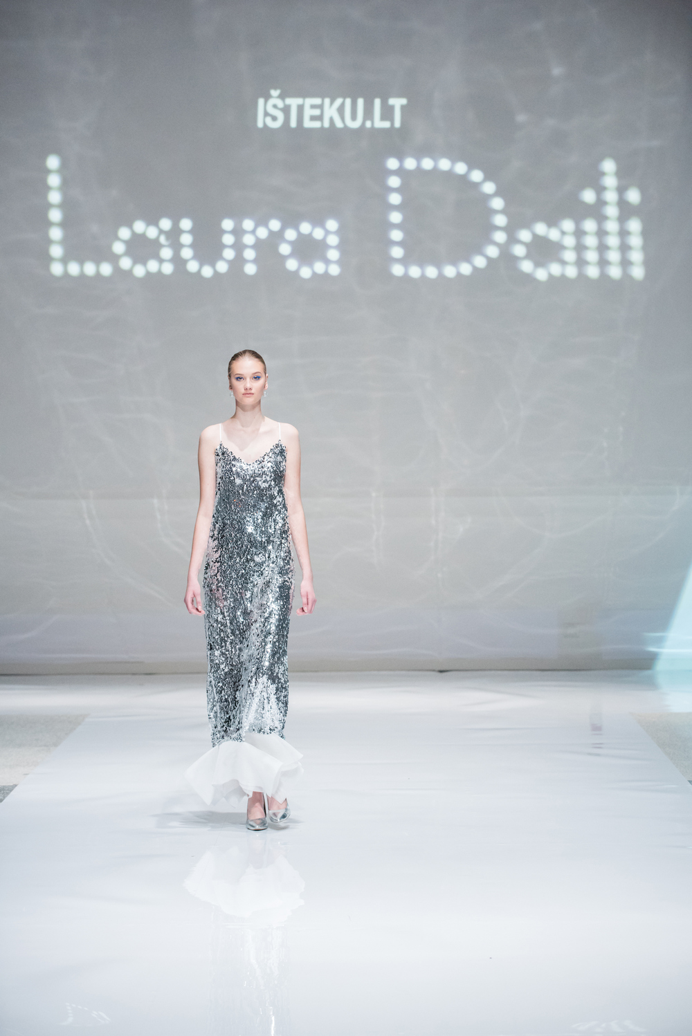 Laura Daili Bridal Collection 2017 Isteku lt (22)